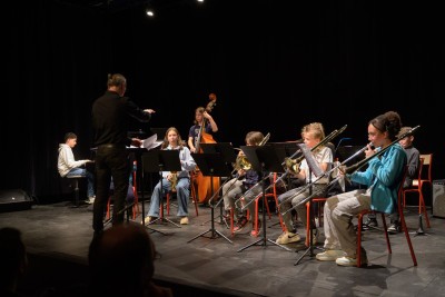 Enlarge image 9 of 18, modal window