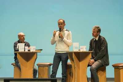 Près de 300 acteurs économiques se sont retrouvés aux Assises du développement économique - intervenants sur scène - Agrandir l'image 8 sur 9, fenêtre modale