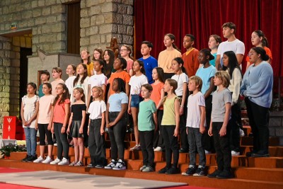 Enlarge image 2 of 3, modal window