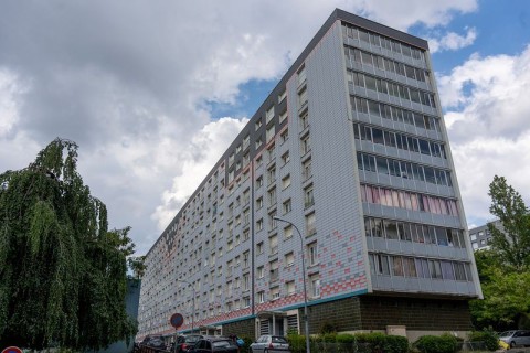 Un immeuble de grande taille 