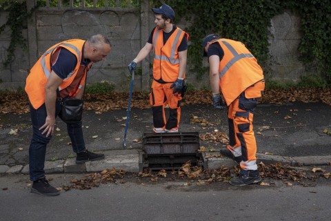 3 égoutiers en tenue